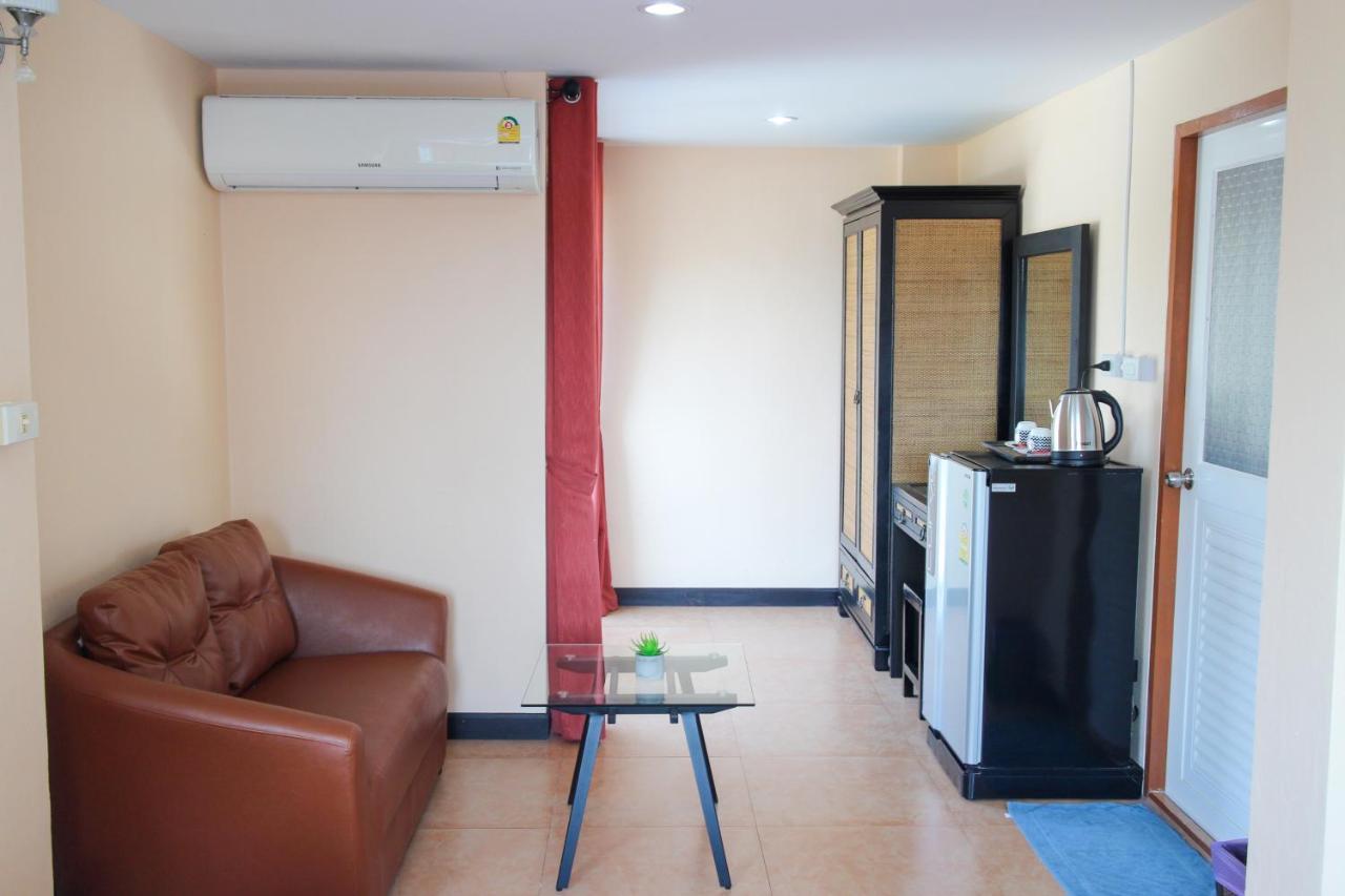 Spa Guest House Praia de Jomtien Exterior foto