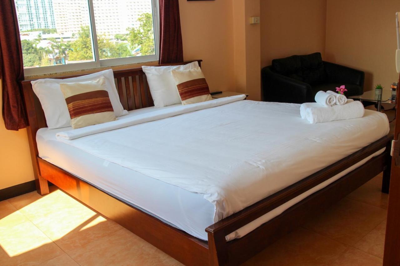 Spa Guest House Praia de Jomtien Exterior foto