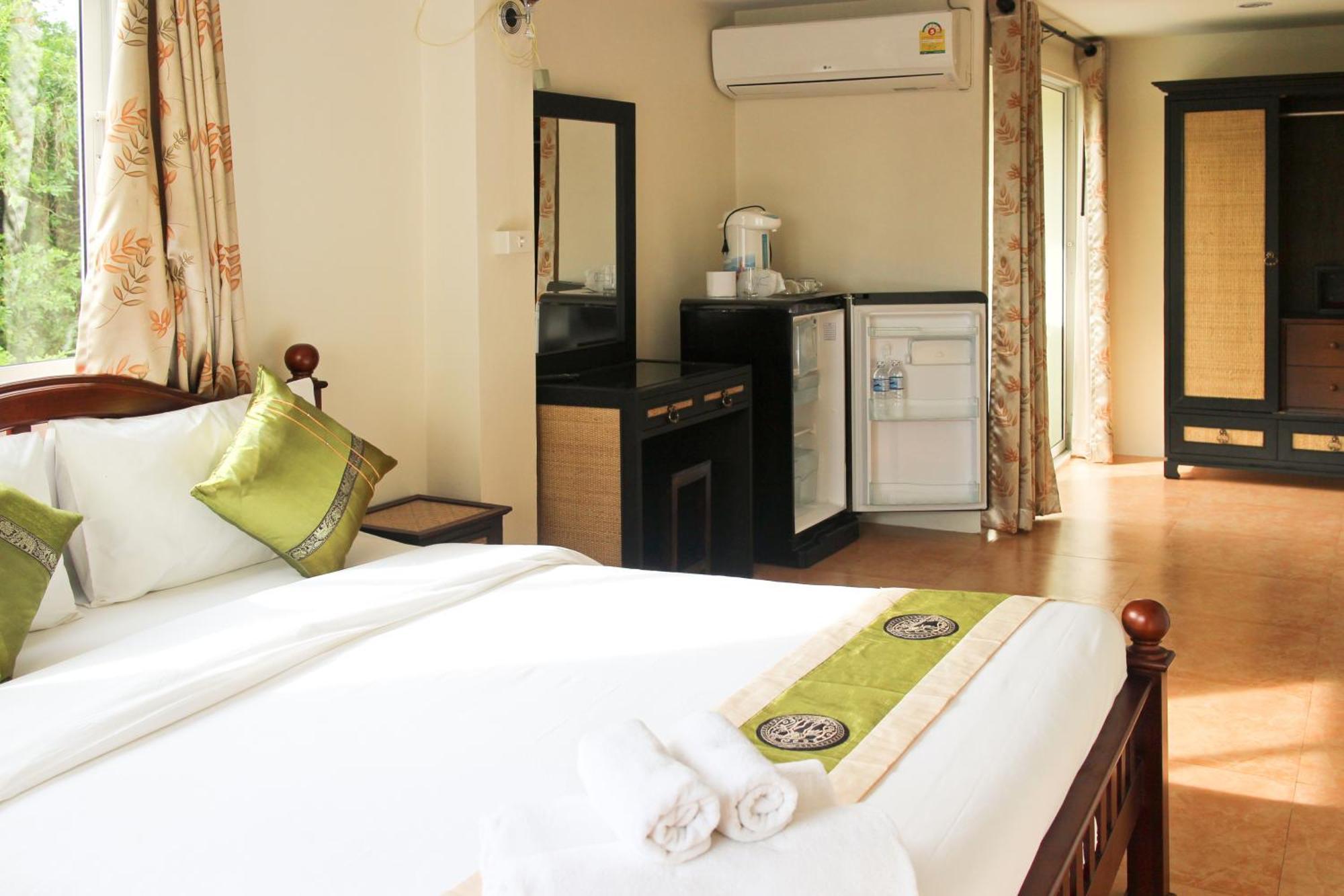 Spa Guest House Praia de Jomtien Exterior foto