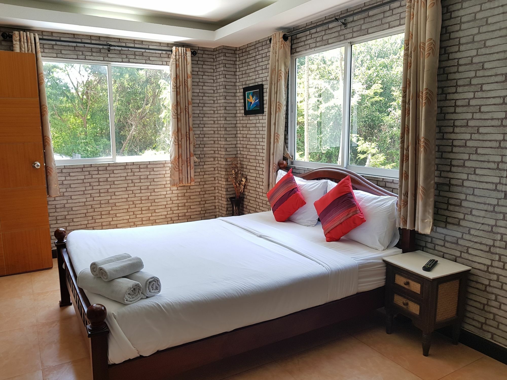 Spa Guest House Praia de Jomtien Exterior foto